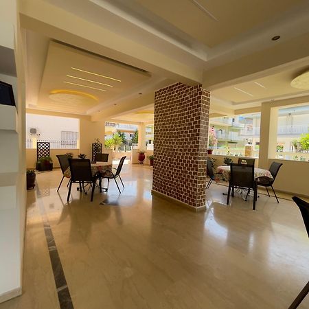 Niki Apartments Paralia Dionysiou Exteriör bild