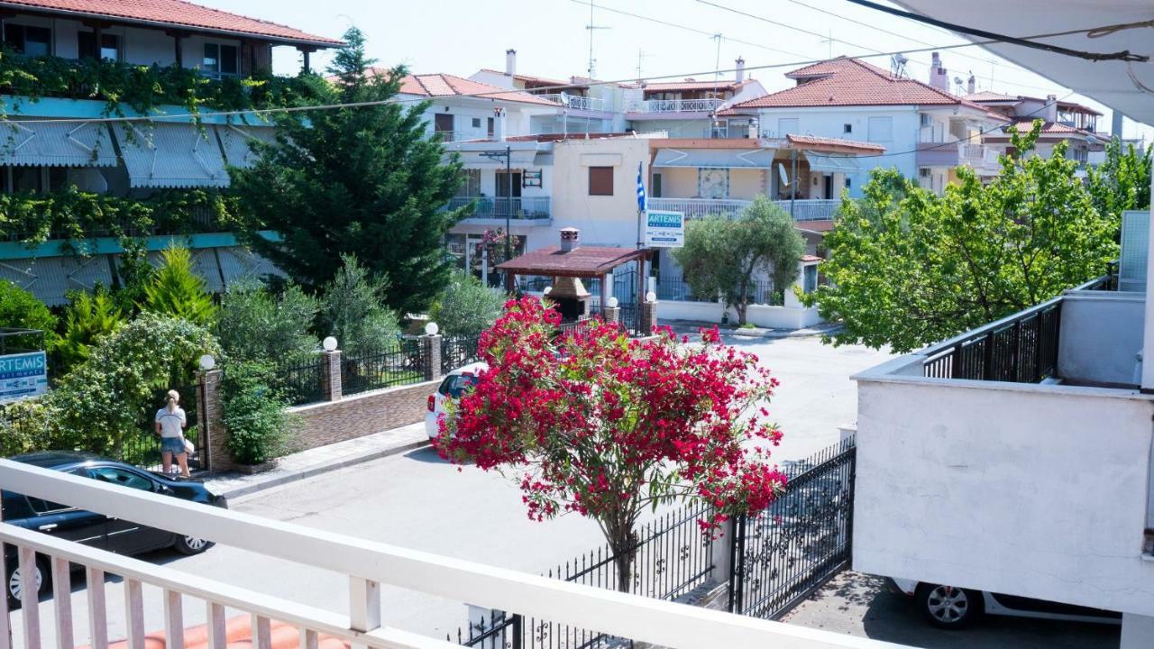 Niki Apartments Paralia Dionysiou Exteriör bild